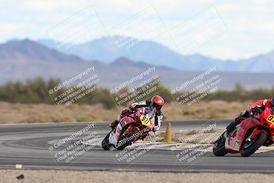 media/Nov-16-2025-Race Pace (Sun) [[8c5fa54630]]/Non Verified Riders (1st 20 Minutes)/5-Turn 15 (110pm)/